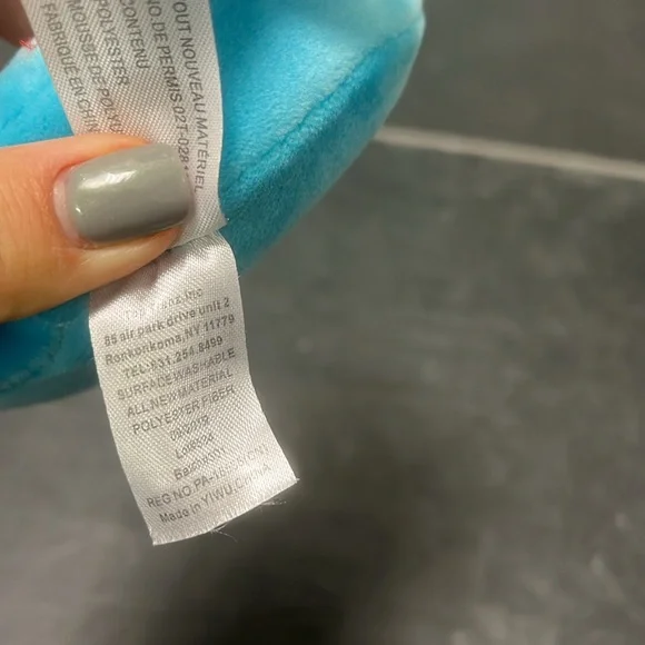 Top Trenz PLUSH SCENTED SLOW RISE DONUT SHOP narwhal - Picture 5 of 6